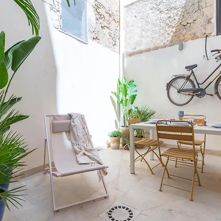 Daire Cortile Giudecca By Dimore In Sicily Siraküza