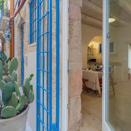 Cortile Giudecca By Dimore In Sicily Syracuse