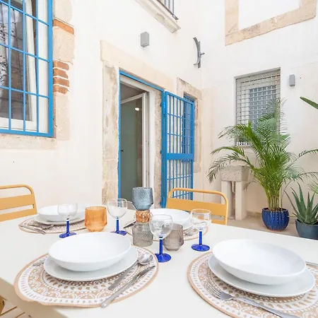Cortile Giudecca By Dimore In Sicily *